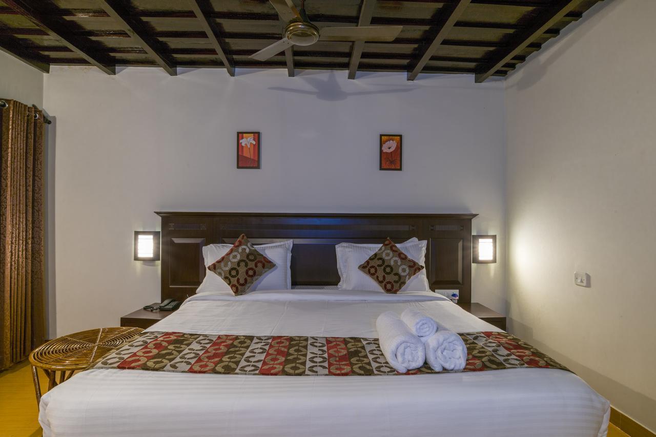 Warmth Lake Haven Alappuzha Экстерьер фото